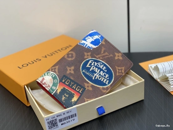 Vuitton COVER-10*14*2.5CM PASSPORT Louis 0401